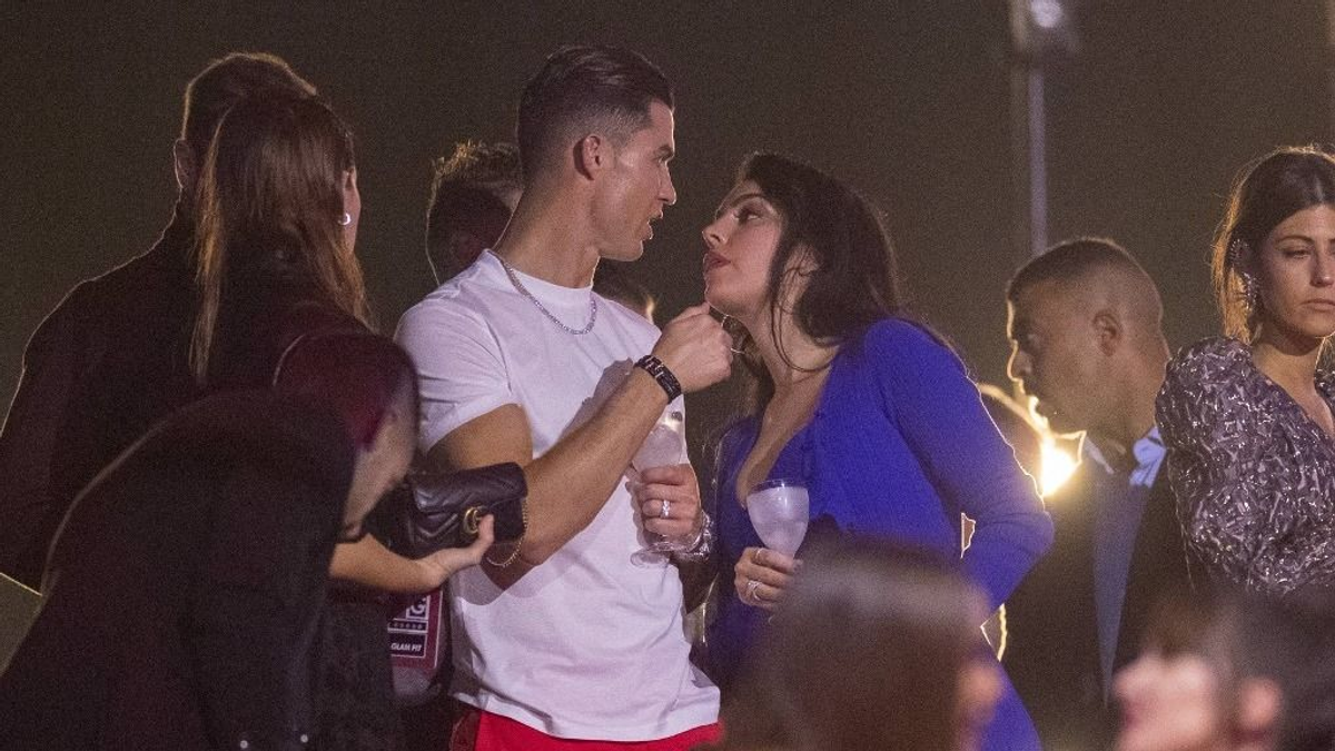 Mint egy igazi díva: így tündökölt Cristiano Ronaldo gyönyörű barátnője a Velencei Filmfesztiválon