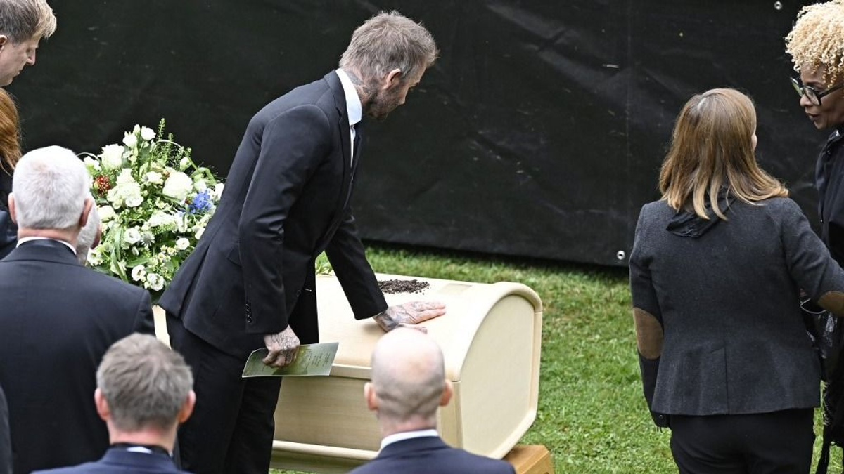 Beckham összetörve búcsúztatta elhunyt mesterét