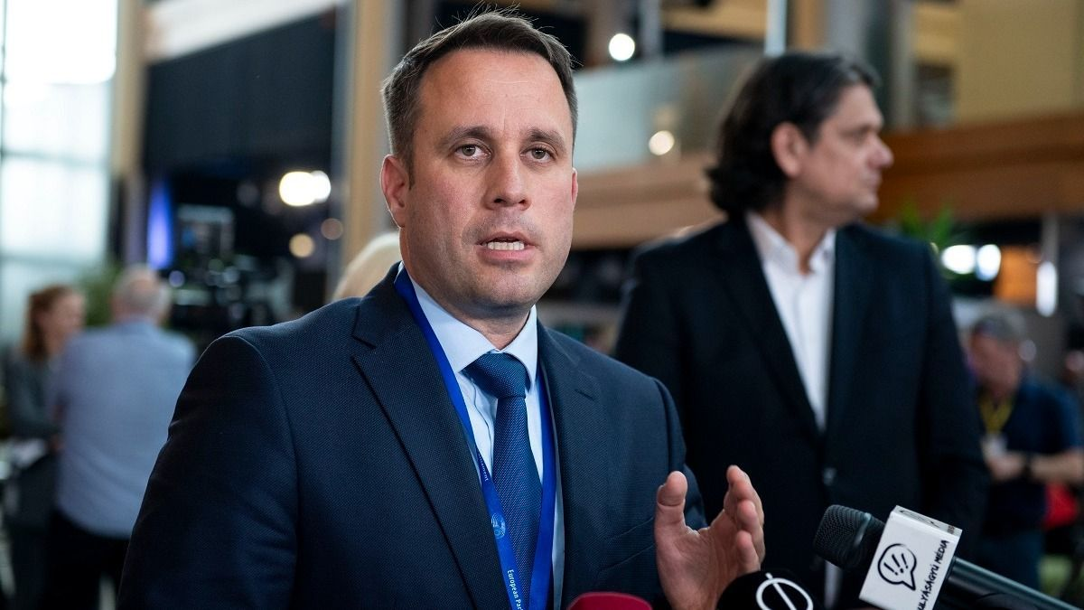 Dömötör Csaba: óriási erődemonstráció volt a Patrióták madridi nagygyűlése