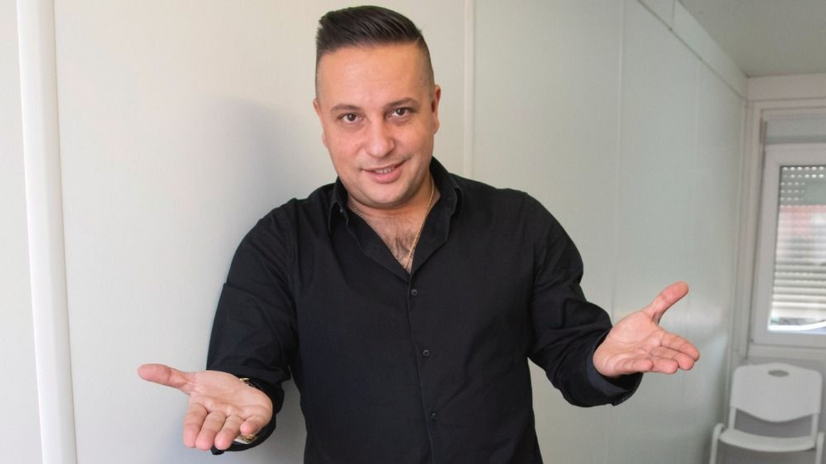 Váratlan örömhírt jelentettek be L.L. Juniorék: magasra repül a menyasszonyi csokor
