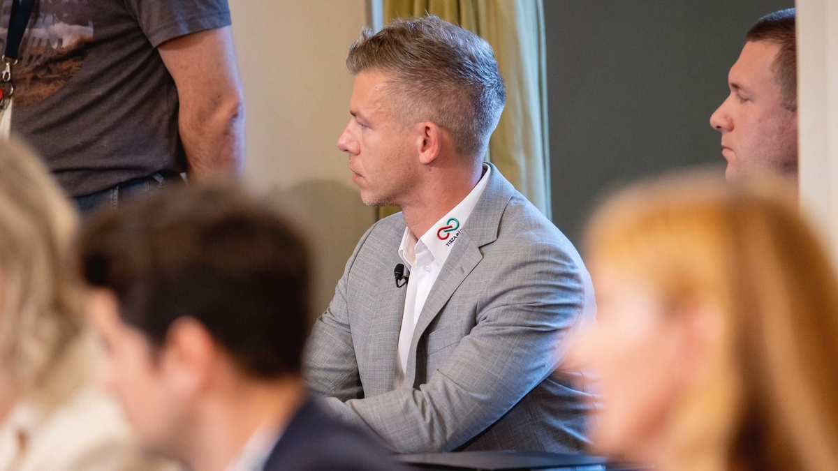 Blöff volt, nem jelentette fel a volt barátnőjét Magyar Péter