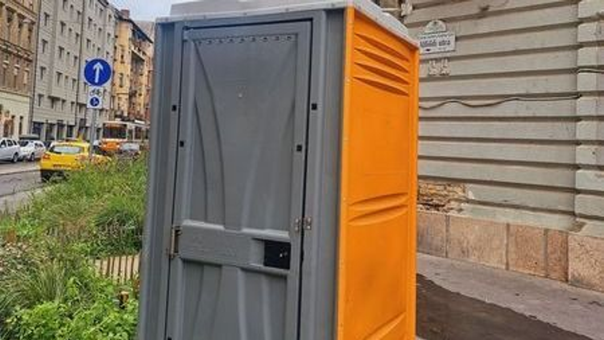 Rejtélyes budi: Kiakadtak a lakók az ablakuk alól felszálló bűz miatt
