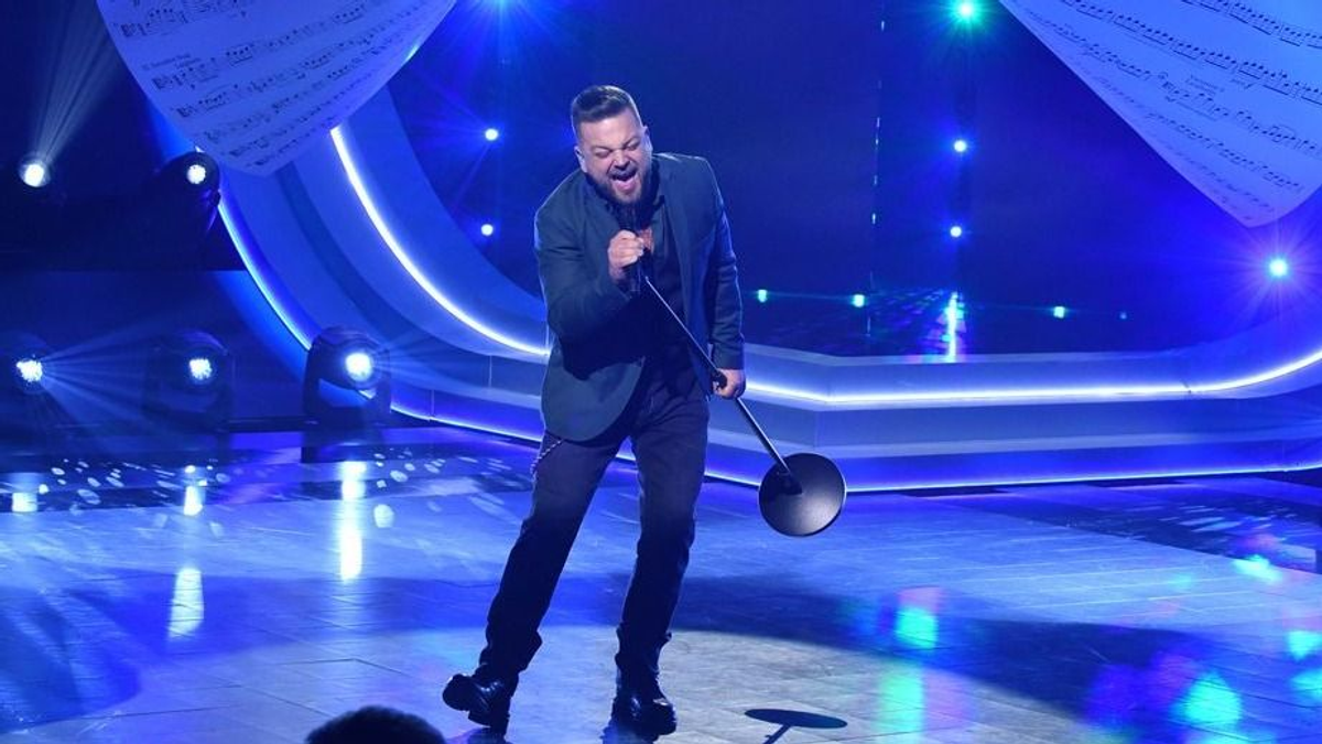 Teleszájjal lépett színpadra a Megasztár énekese