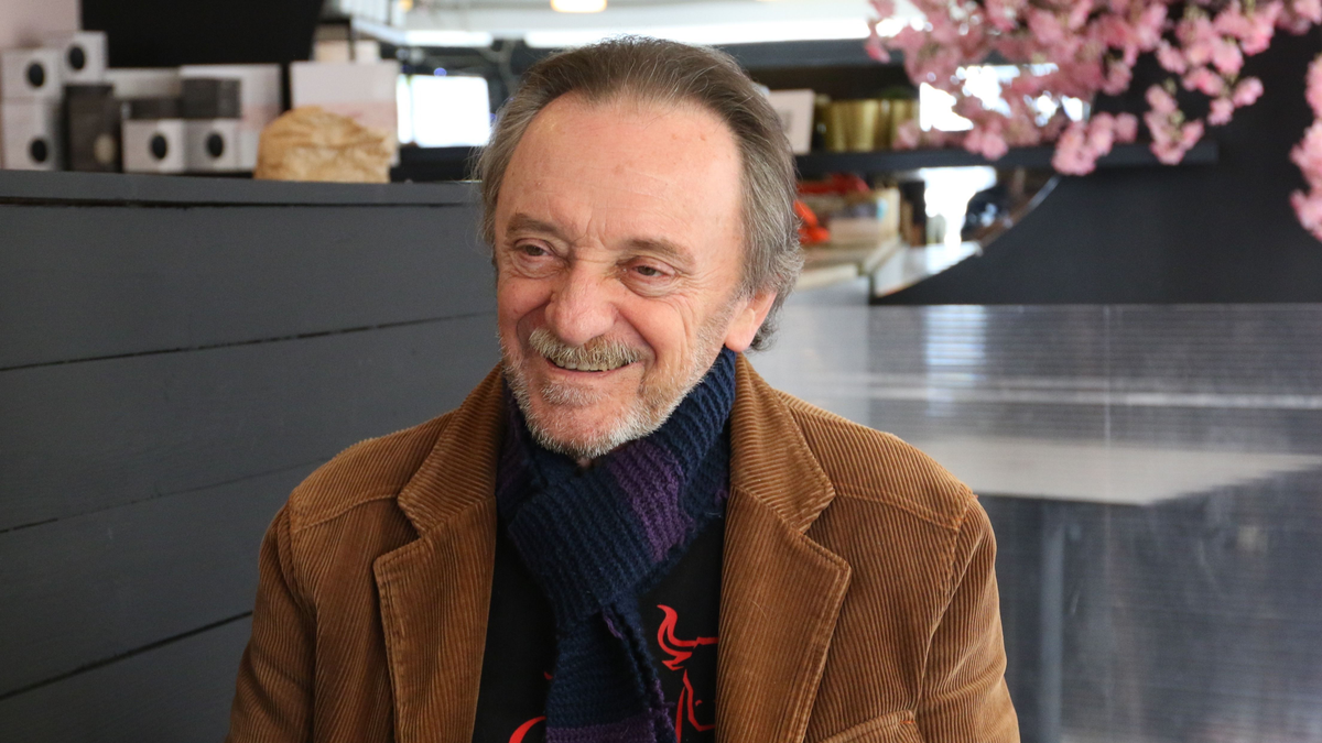 Szacsvay László kínlódik