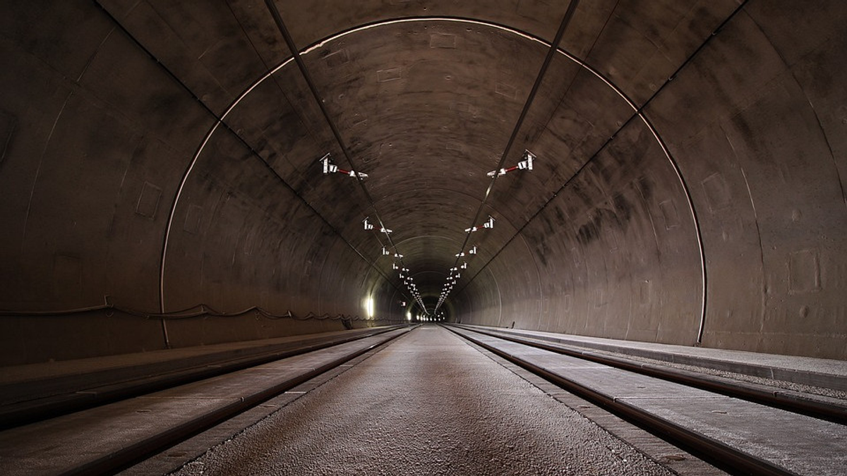 Így menekítették az embereket az M2-es metróról – VIDEÓ
