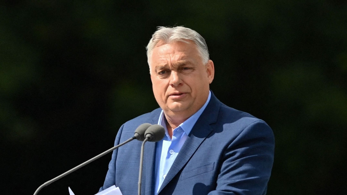 Fekete-fehér fotóval tudatta: gyászol Orbán Viktor