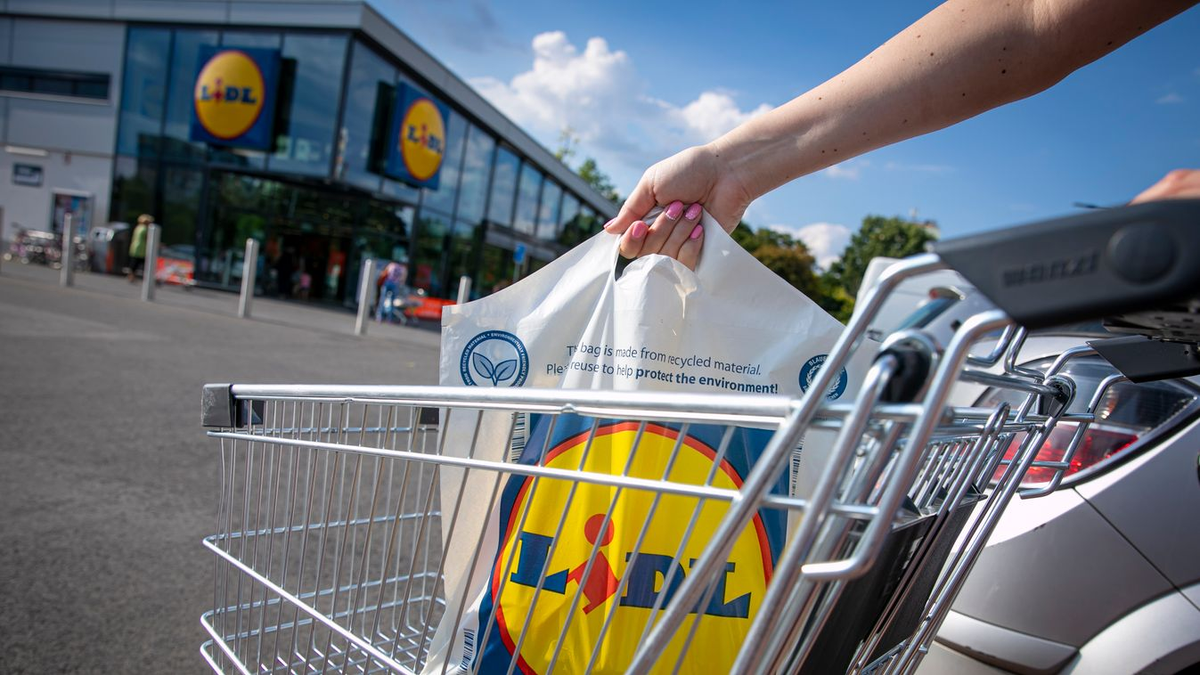 Most aztán örülhetnek a magyarok: családok ezrei pénztárcája lesz vastagabb a Lidl bejelentése alapján