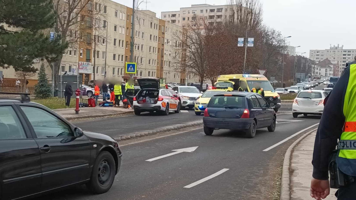 Budaörsi körforgalomban élesztették újra a férfit