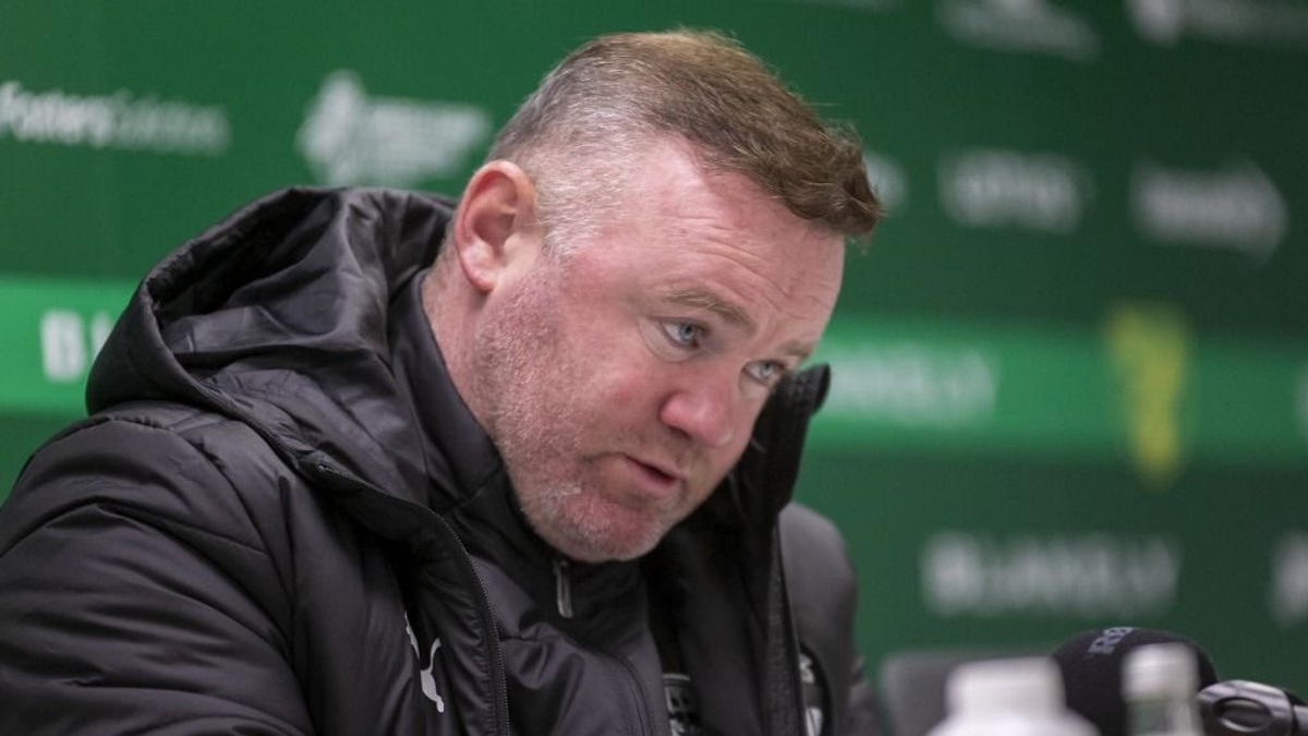 Nagy bajban a válogatott focista csapata, megbukhat Rooney