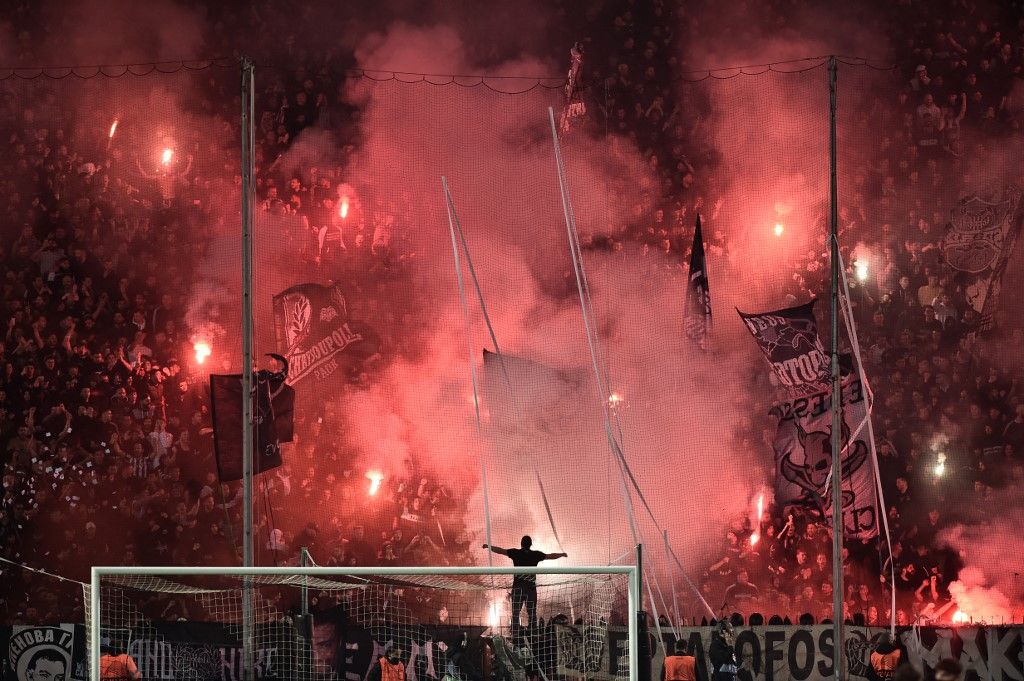 Ők várják a Fradit: ortodox pópa tagja szerint a félelmetes hírű PAOK-táborban több értelemben is ég a tűz