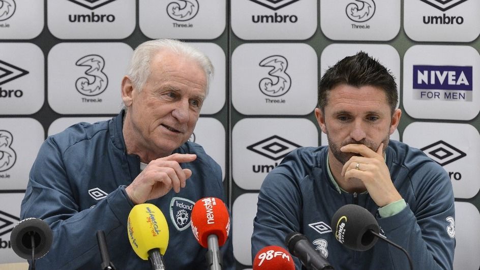 A Fradi-edző Keane (jobbra) korábban öt évig volt Trapattoni játékosa az ír válogatottnál