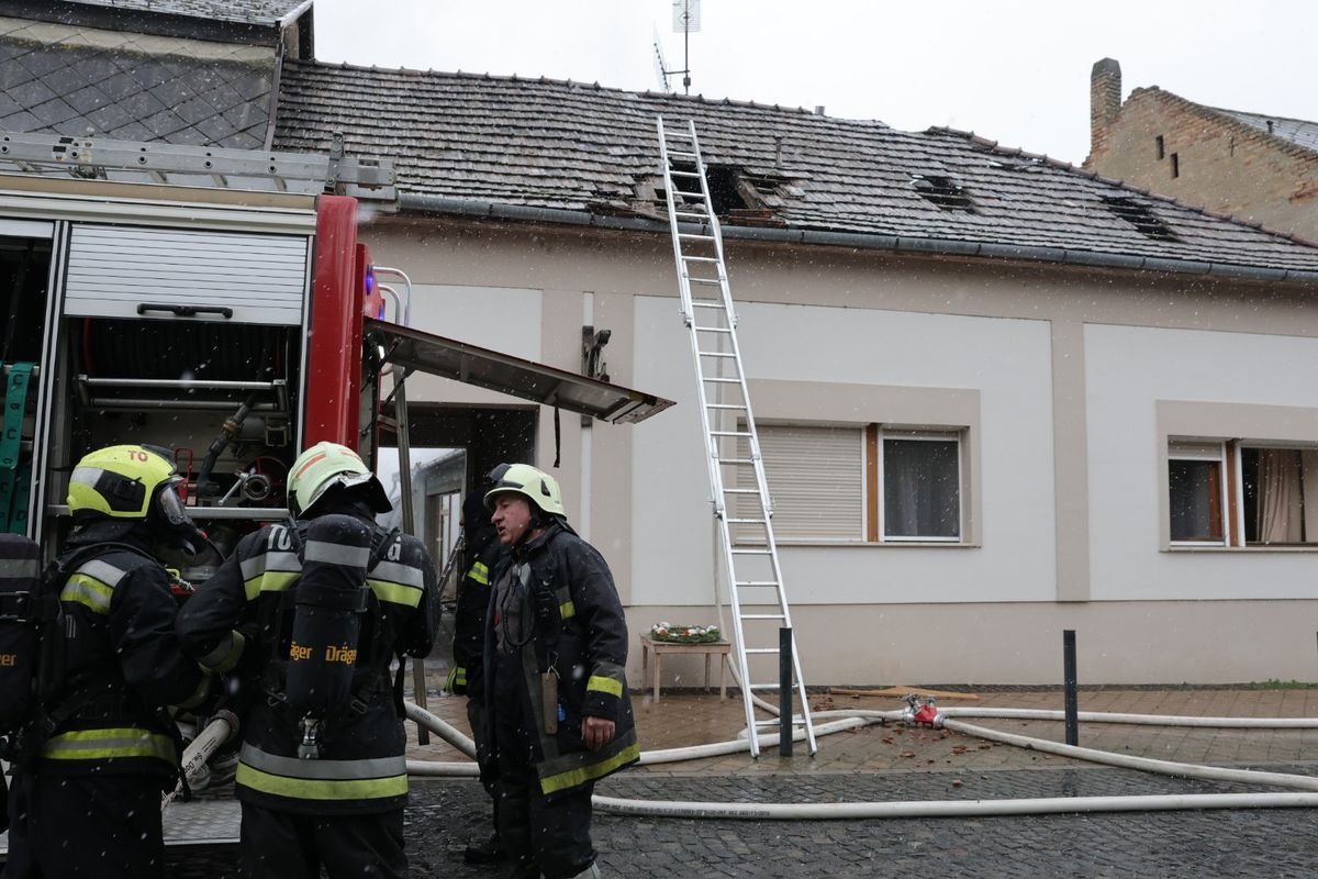 A Babos család házát az adventi időszakban pusztította el a tűz