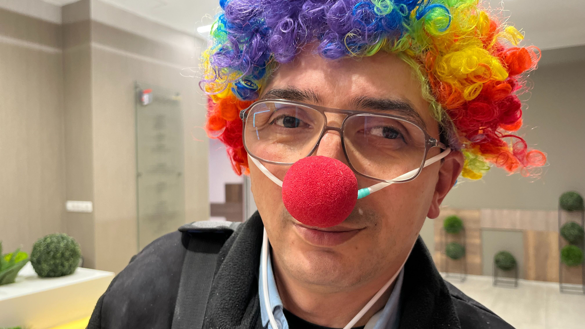 Az életéért küzd a bohócdoktor