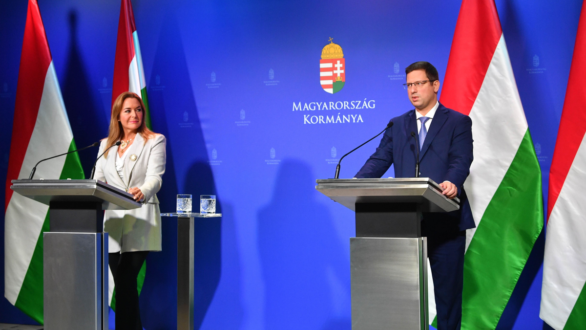 Kormányinfó: fontos bejelentés érkezett a 13. havi nyugdíjról