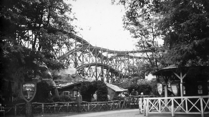 A budapesti Vidámpark hullámvasútja nem csupán egy egyszerű attrakció volt – ez az 1926-ban épült, fából készült csoda igazi ikonná vált, amely generációk szívét dobogtatta meg.