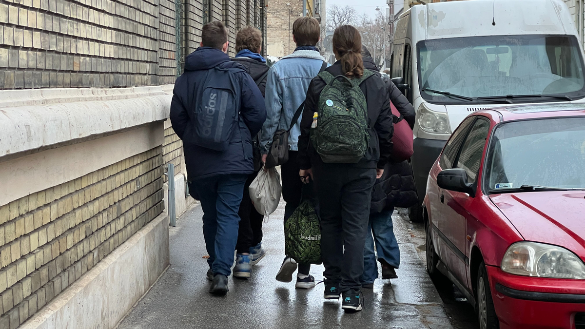 bombariadó országszerte iskolák