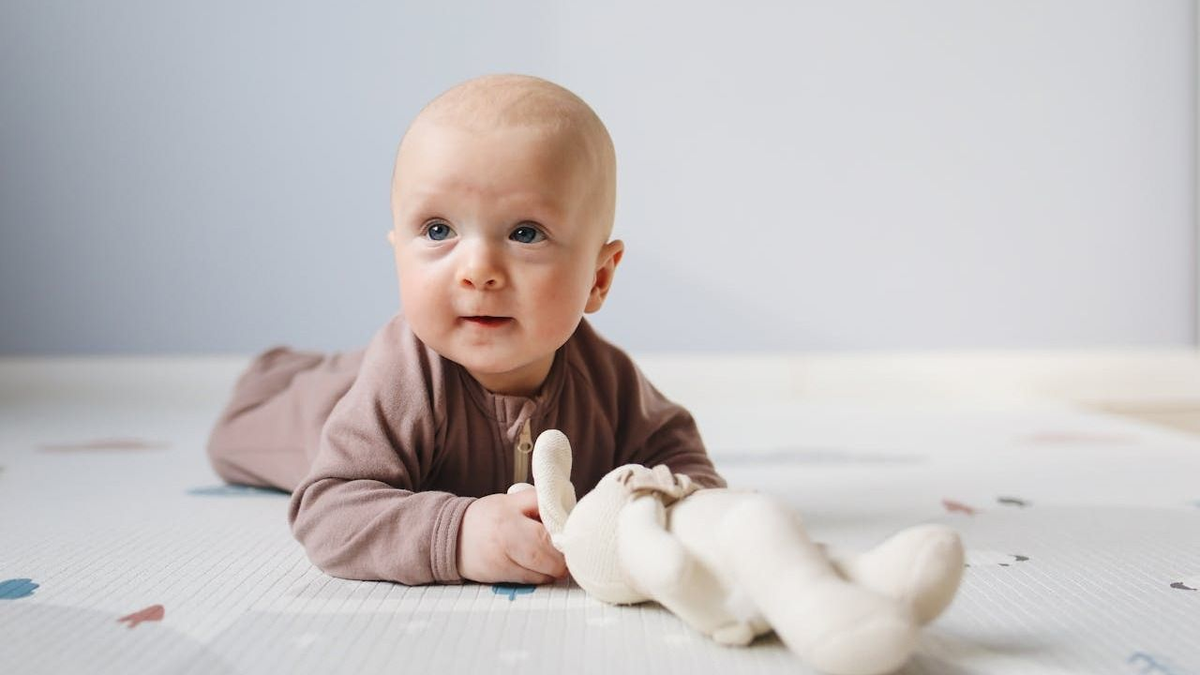 Rekordkamatot fizet a babakötvény februárban