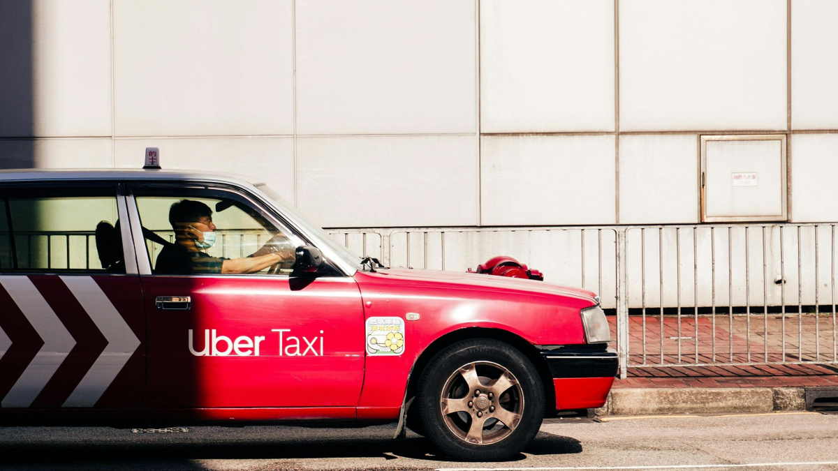 Egy taxis furcsa szabályai meglepték utasát