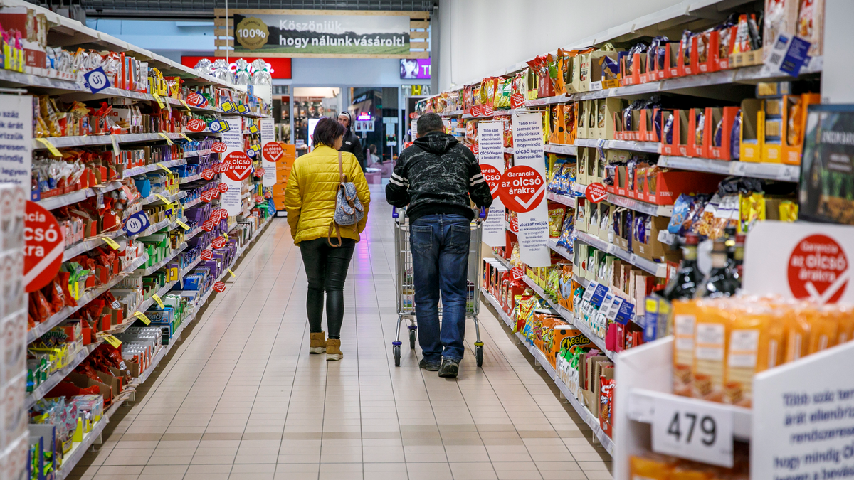 Élelmiszerárak: több terve is van a kormánynak