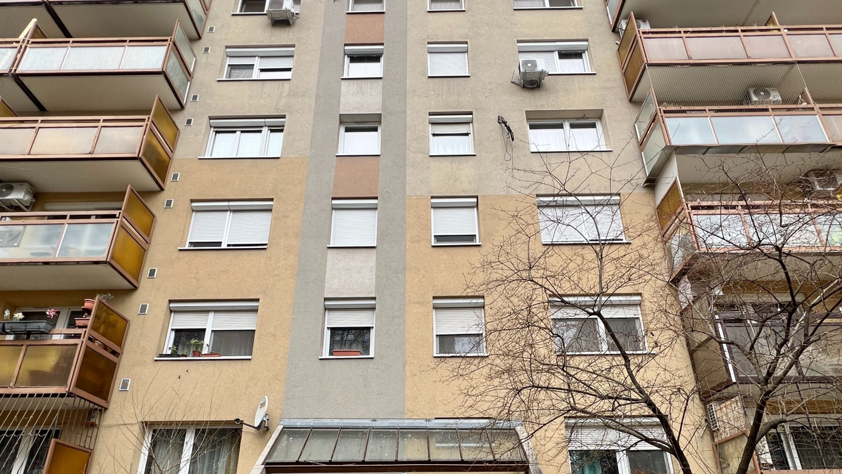 Kispesti ablakból zuhant a mélybe egy fiatal