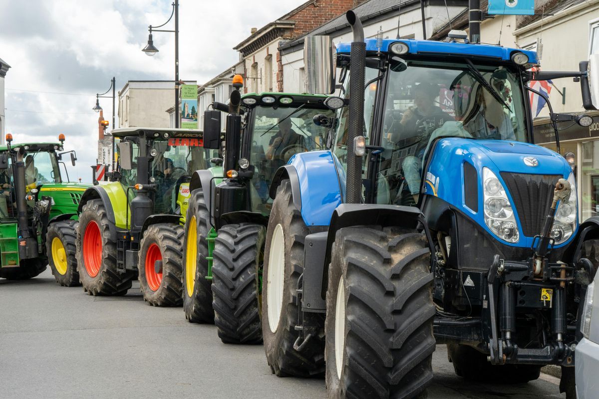 gazdatüntetés, agrártüntetés (illusztráció)