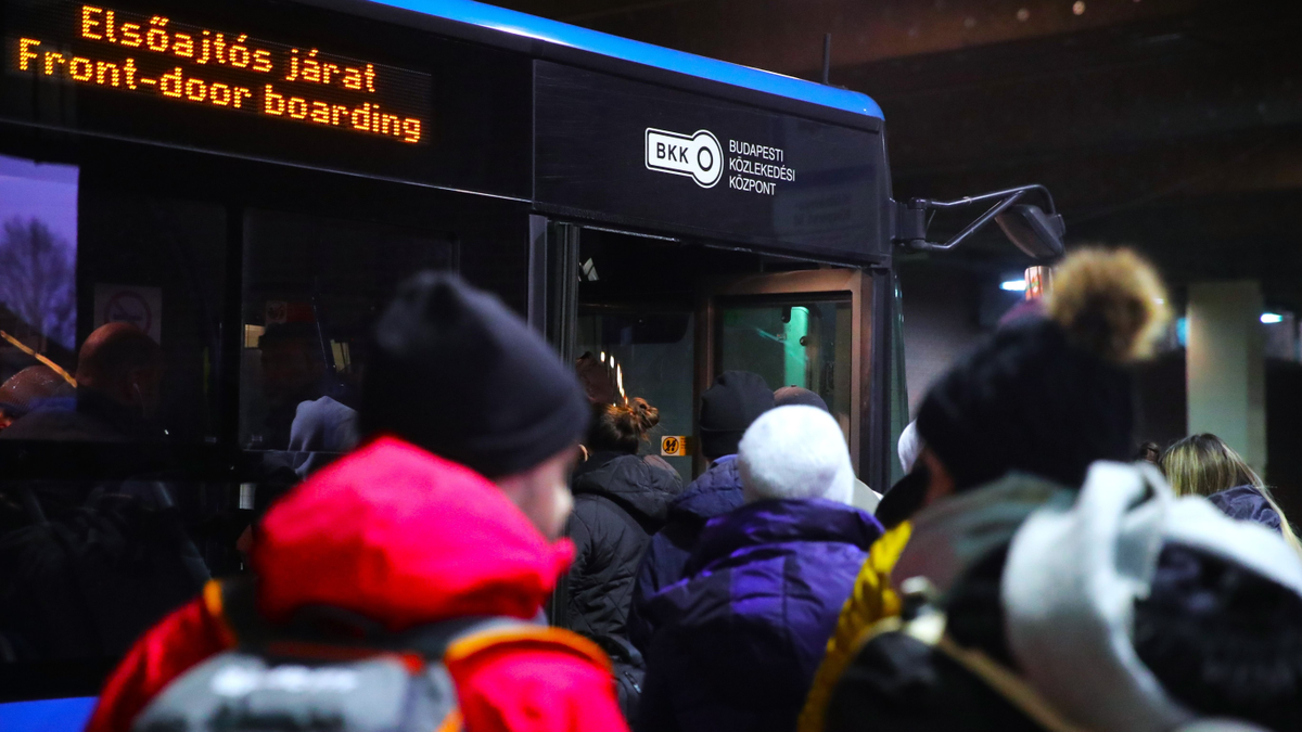 Metróbuszok Káposztásmegyeren: szükség van rájuk?