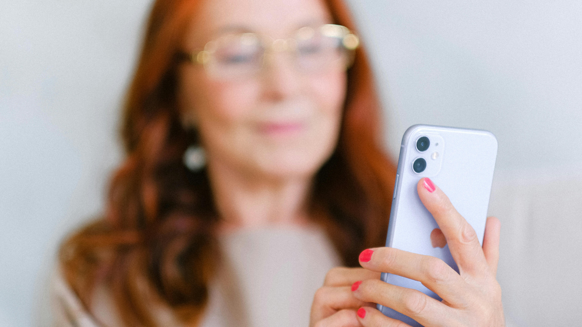 Rá ne kattints, ha te is ilyen SMS-t kapsz! Egy magyarnak 18 millió forint tűnt el a számlájáról
