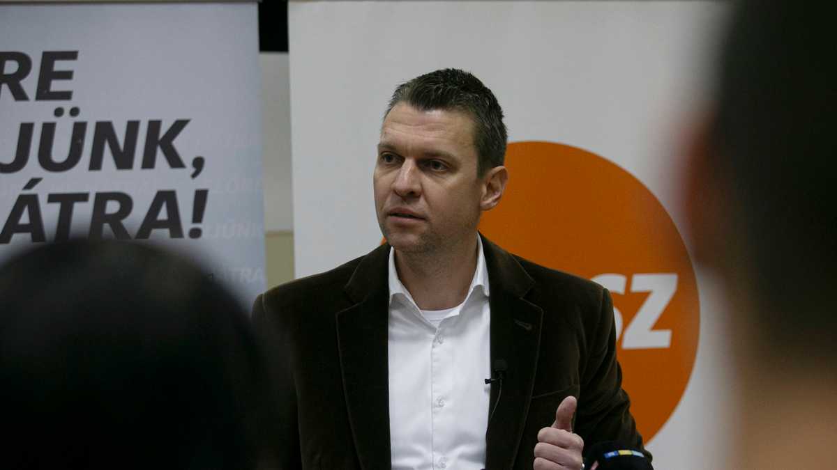 Menczer Tamás: A magyarok pénzét Weber és Brüsszel ki akarja szivattyúzni Magyarországról!