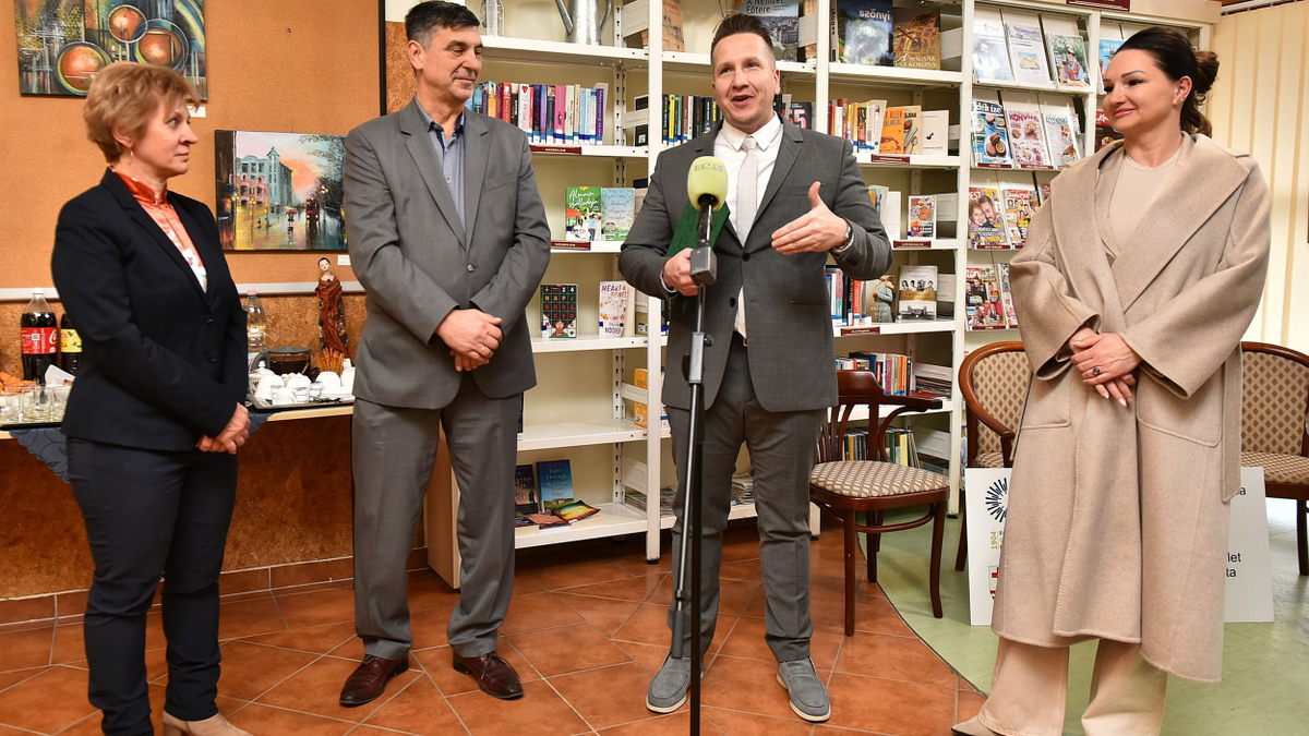 Milliós támogatást kapott a rákoscsabai könyvtár