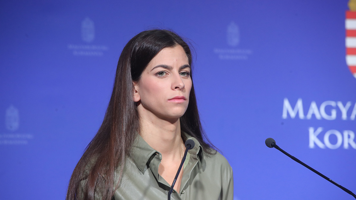 Szentkirályi Alexandra: "Magyar Péter szivárványos Soros-ügynököt ültetne a fővárosi liberális pénzosztóba"