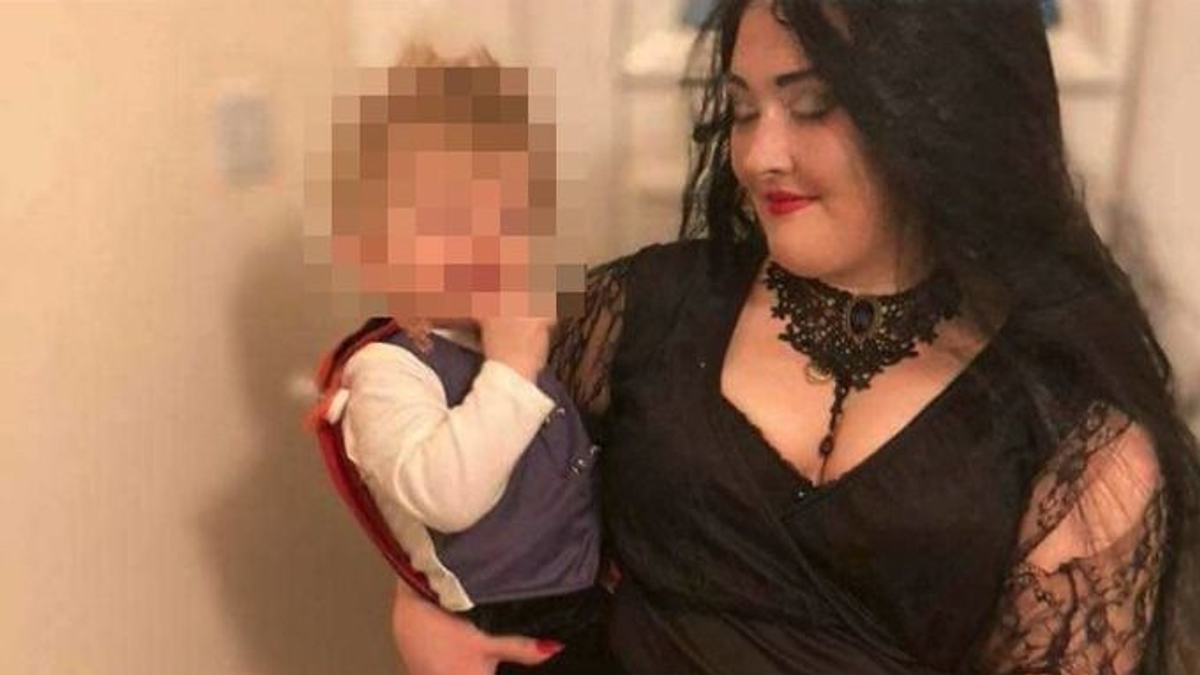 „Nem érdemelte meg, hogy ilyen hamar elmenjen” – kisfia kórházi ágya mellett találták holtan a 37 éves édesanyát