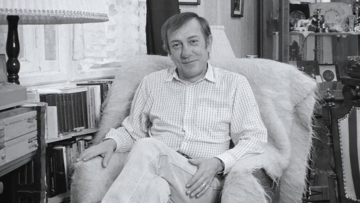 A hármas asztal: Antal Imre