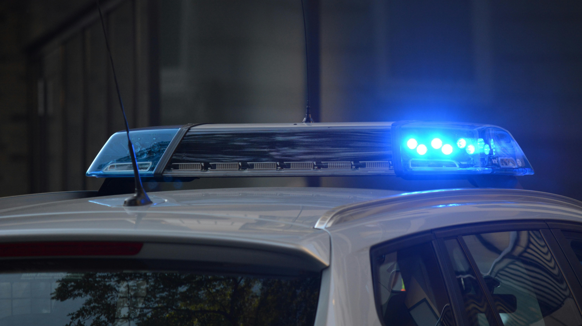 Két gyilkosság és egy gyermekrablás után nyitott tüzet a rendőrökre a 43 éves férfi
