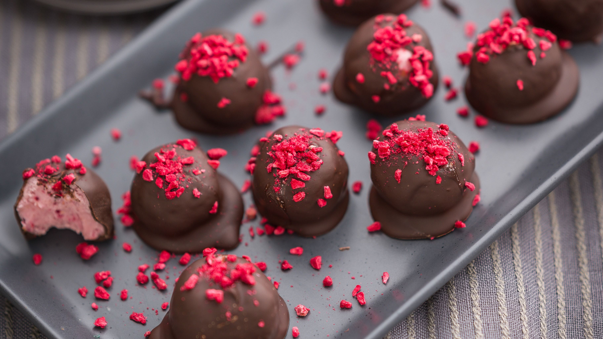 4 ínycsiklandozó bonbon recept: ezt add virág helyett!