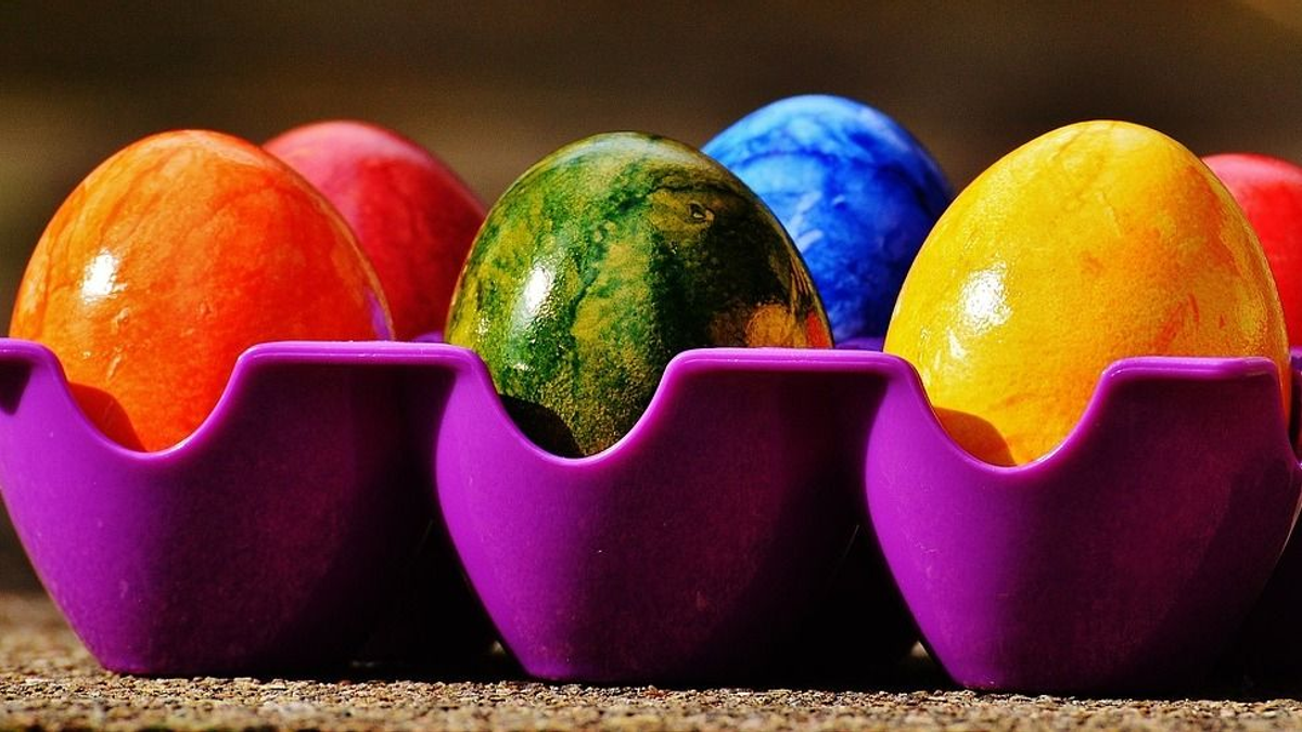 Tojásfestéssel segíthetünk a súlyos beteg kisfiún