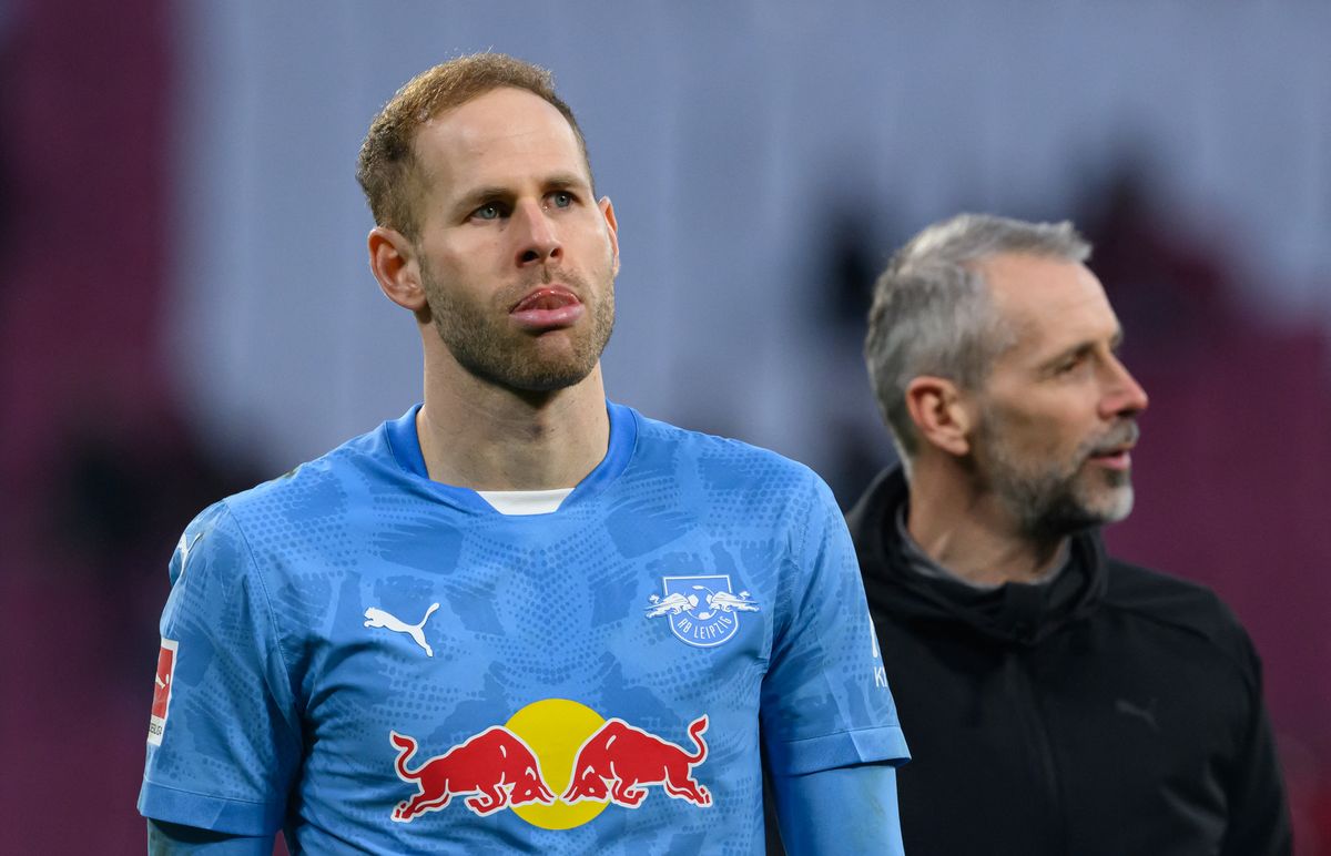 Gulácsi és Rose (jobbra) arckifejezése mindent elárul: egyre nagyobb bajba sodródik az RB Leipzig