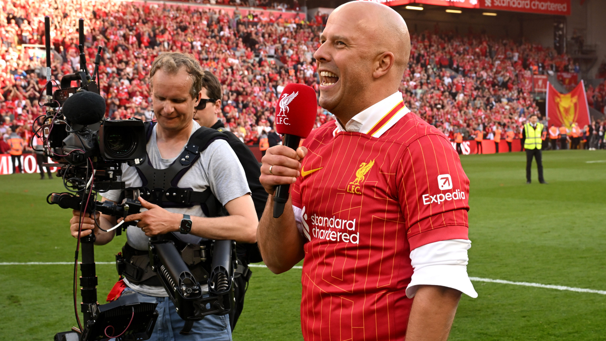 Nem üres gesztus volt: ezért énekelte Szoboszlai edzője az elődje, Jürgen Klopp nevét – Videó