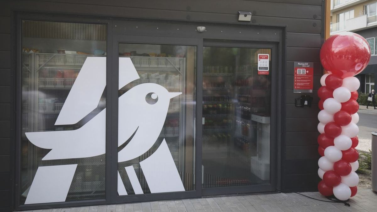Személyzet nélküli boltot nyitott az Auchan a Bikás Parkban