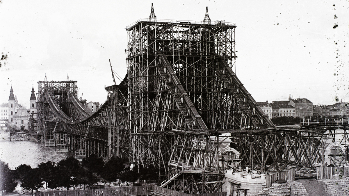 Ahogy már sosem láthatod: színesben az Erzsébet híd 1937-ből