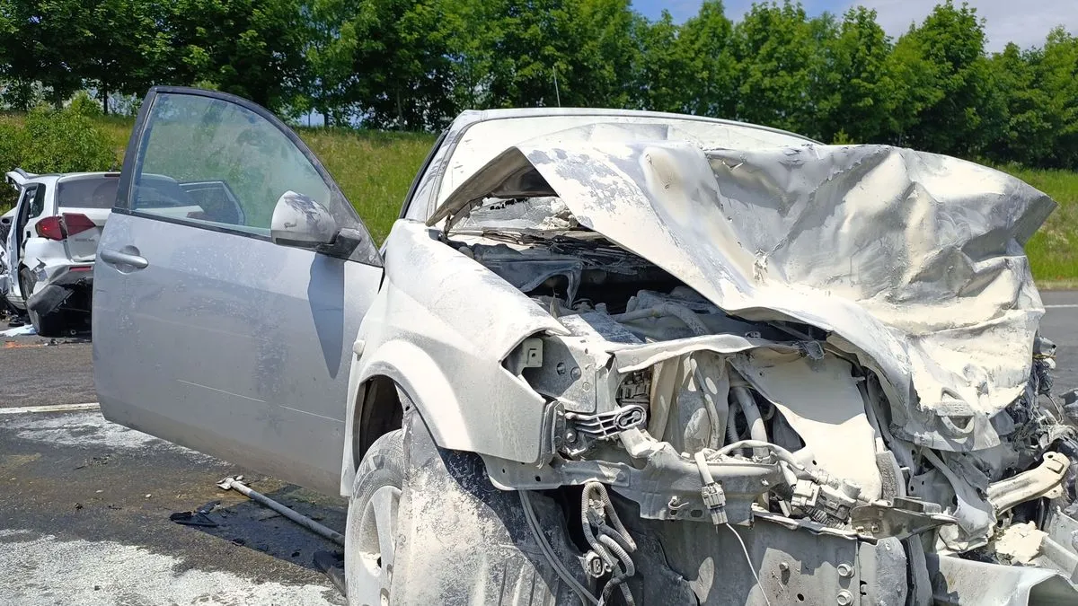Újabb horror az M6-oson: forgalommal szemben hajtott egy autó, szabályosan vezető sofőrt vitt magával a halálba