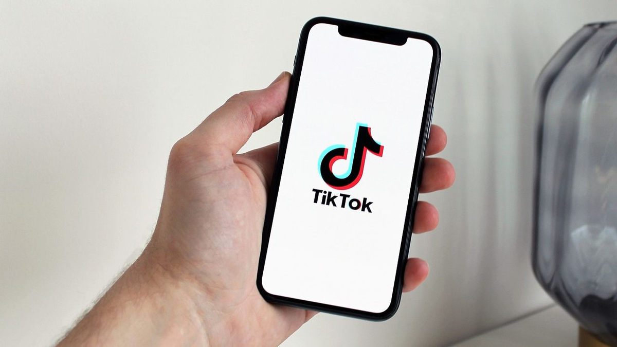 Nincsenek szavak: élőben nyomta a sztár a TikTokon, amikor megölték – Videó