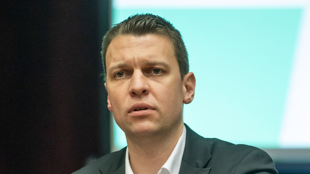 Menczer Tamás: Több helyről kell jönnie a gáznak, hogy az árak alacsonyan maradjanak