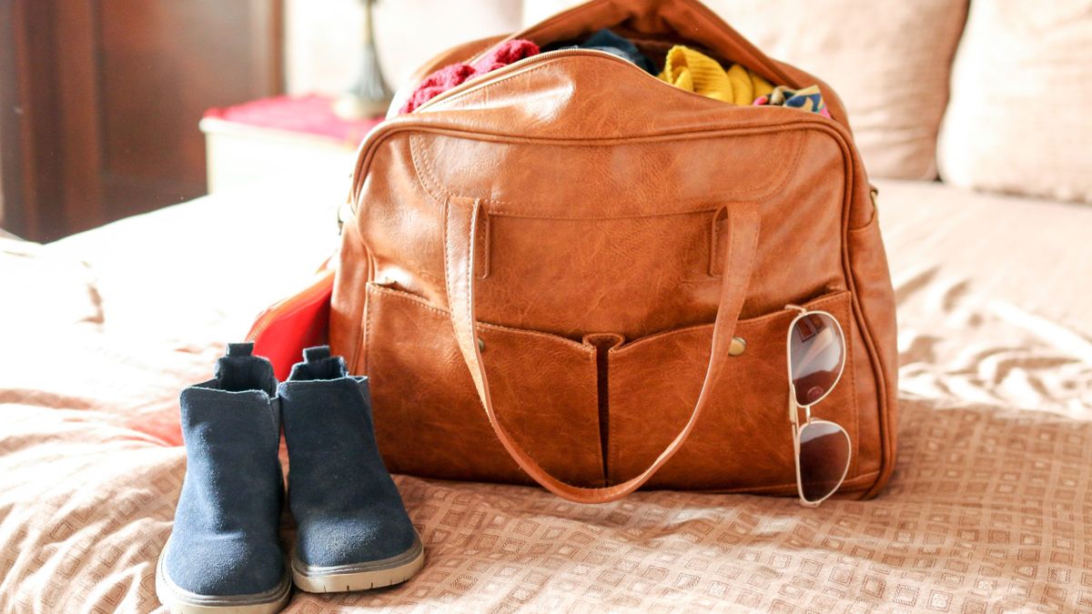 Packing,For,A,Weekend,Trip, külföldi nyaralás, utazás, nyaral.