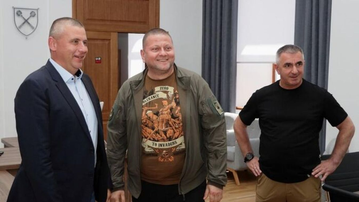Ruszin-Szendi és az ukrán vezérkari főnök több mint jó kapcsolata