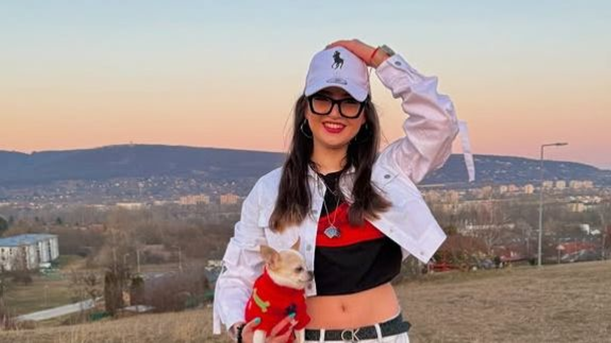 240-nel száguldozott a magyar TikTok-sztár és közben videózott is: „Rettegek az ilyen kaliberű parasztoktól!”