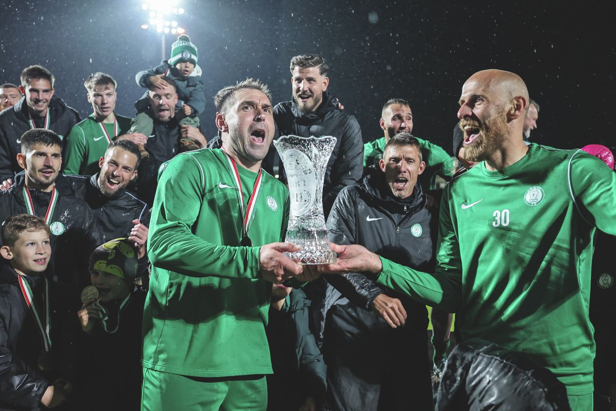 Magyar-kupa-győzelem, bajnoki bronz, fair play-díj: kiváló idényt zárt a Paks, amely többször bosszantotta a Fradit