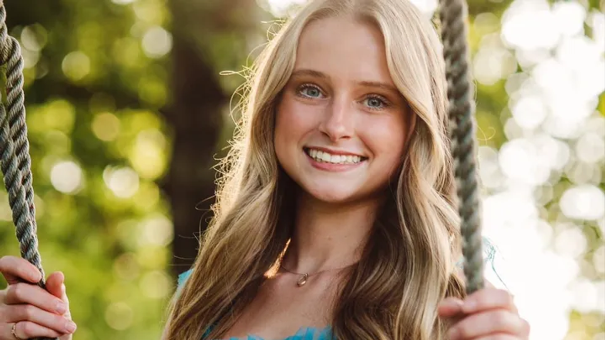Diagnózisa után elhunyt a népszerű 19 éves influenszer Anna