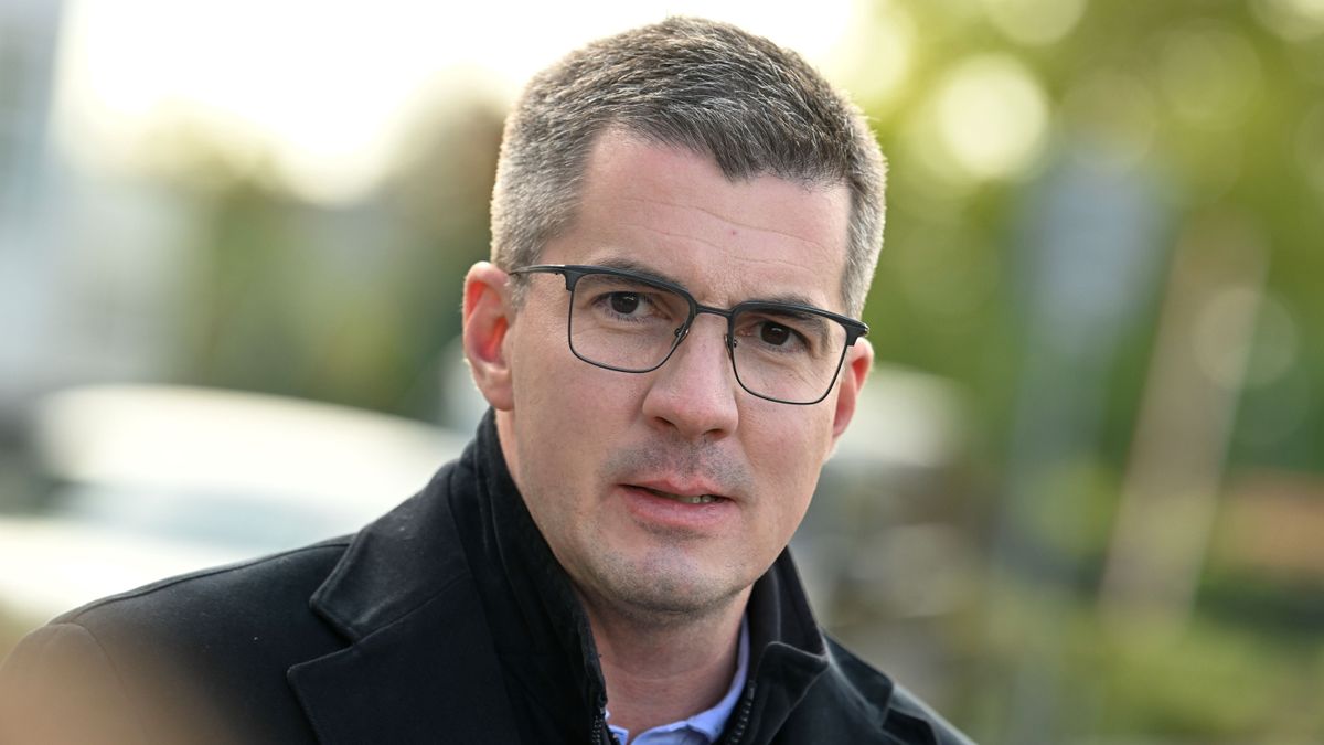 KOCSIS Máté