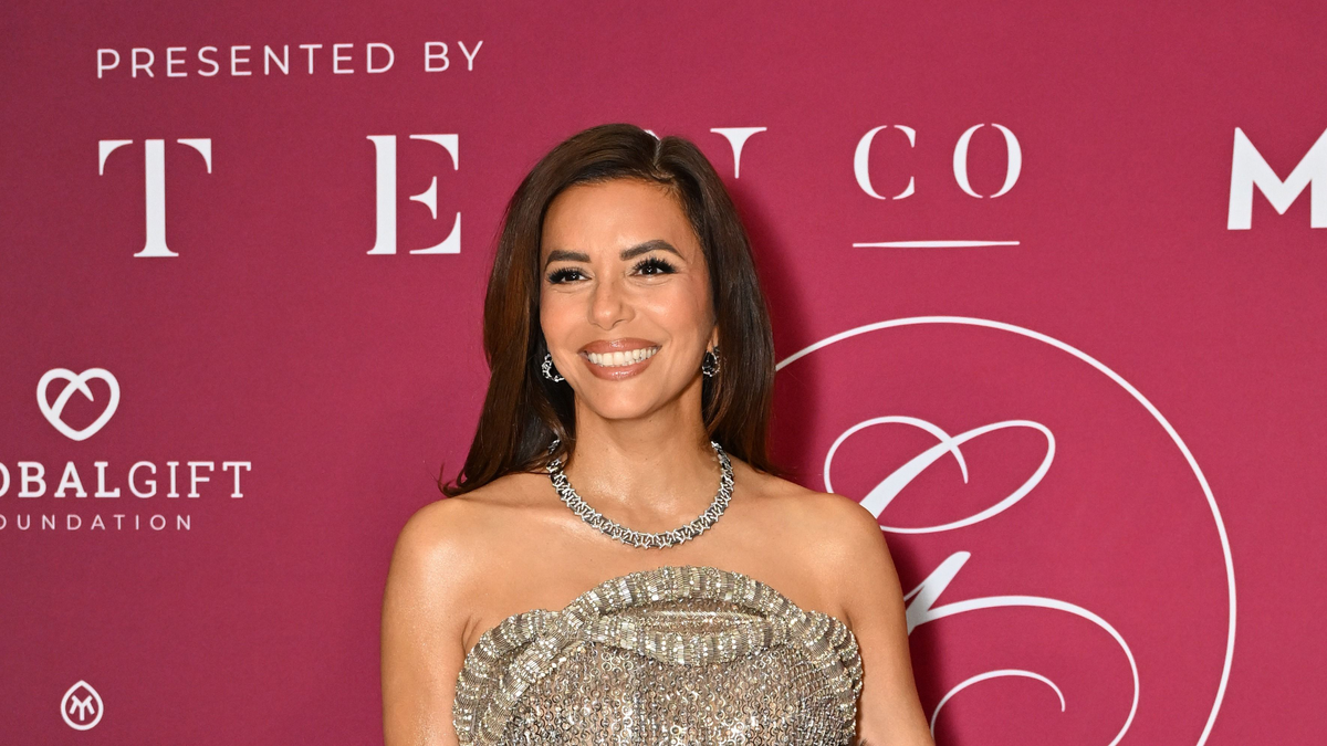 Ettől elolvadsz: Eva Longoria kisfia rendreutasította a fotósokat