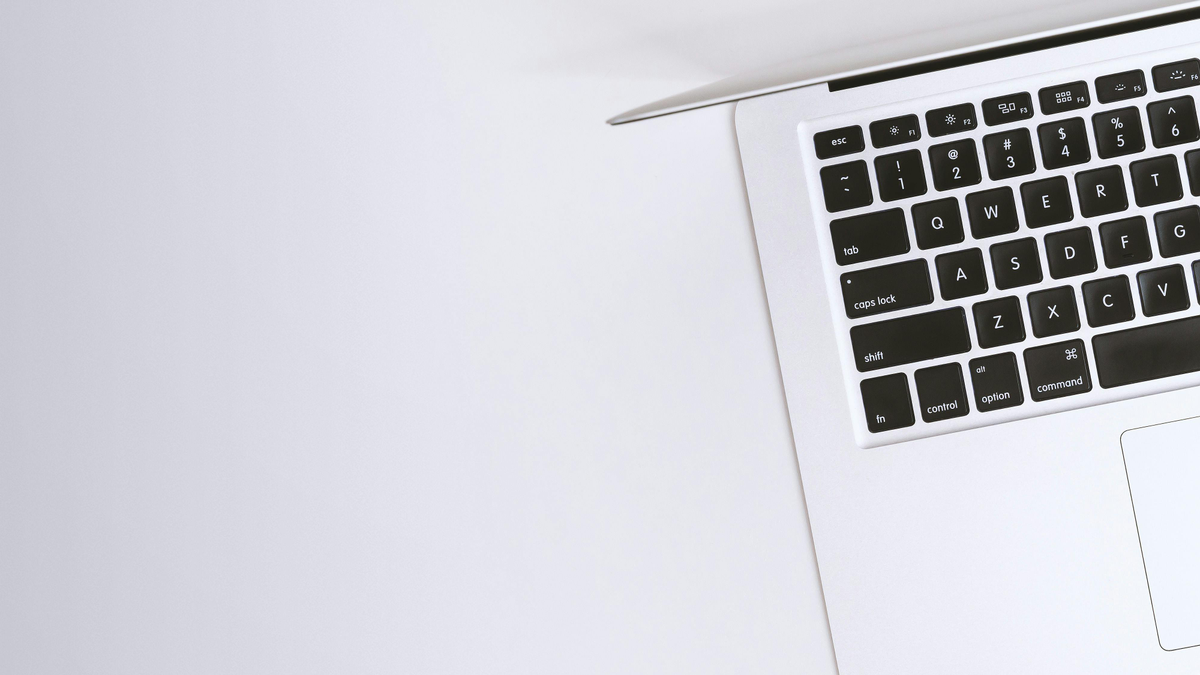 Elrajtolt a 4iG Alapítvány Digitális Esély Programja: 220 laptopra pályázhatnak általános és középiskolák